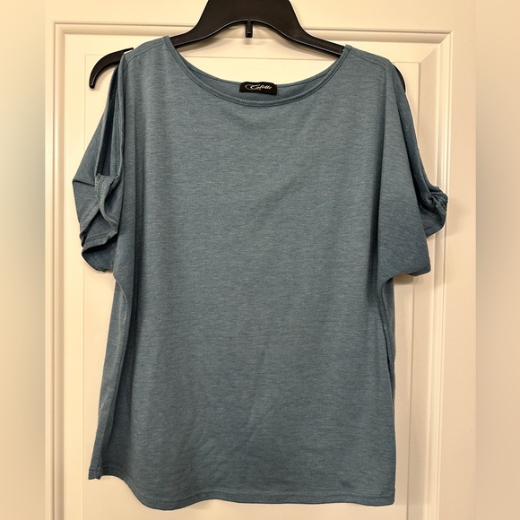 TWO COLETTE Romey Cold Shoulder Knit Tops. Both size Medium. - Picture 4 of 7